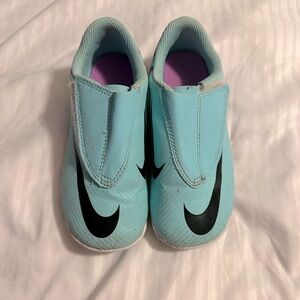 Velcro toddler soccer cleats